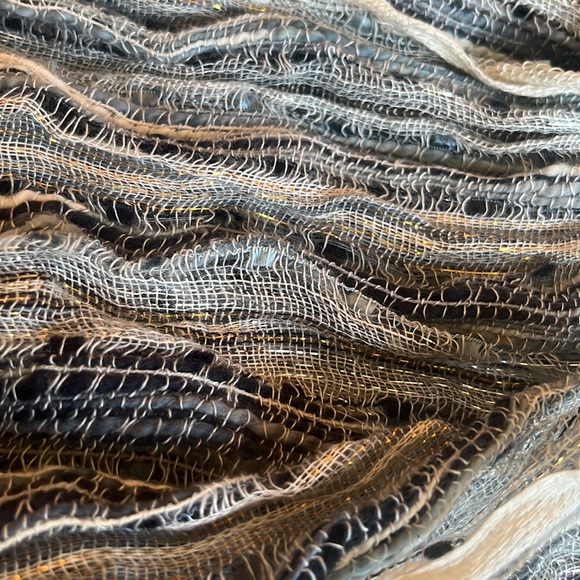 Beautiful scarf, cotton and metallic silver thread made in India - Picture 7 of 10